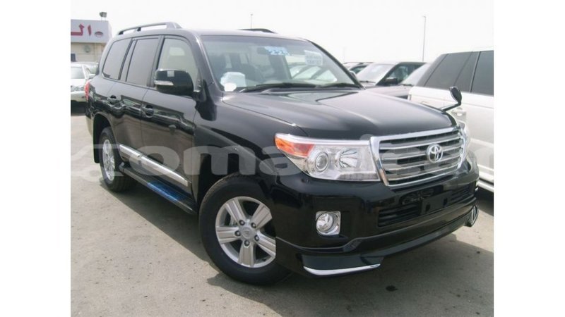 Big with watermark toyota land cruiser dhufar import dubai 2991