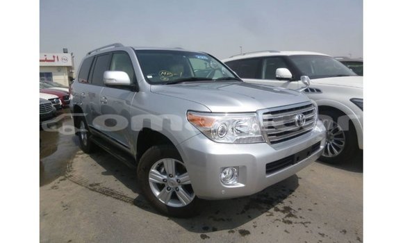 Buy Import Toyota Land Cruiser Other Car in Import - Dubai in Dhufar Buy Import Toyota Land Cruiser Other Car in Import - Dubai in Dhufar