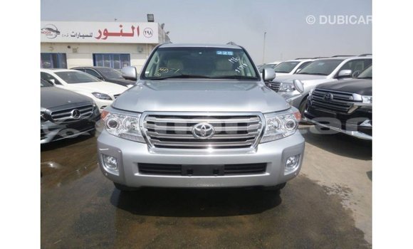 Buy Import Toyota Land Cruiser Other Car in Import - Dubai in Dhufar Buy Import Toyota Land Cruiser Other Car in Import - Dubai in Dhufar