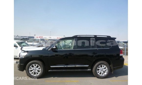 Buy Import Toyota Land Cruiser Black Car in Import - Dubai in Dhufar Buy Import Toyota Land Cruiser Black Car in Import - Dubai in Dhufar