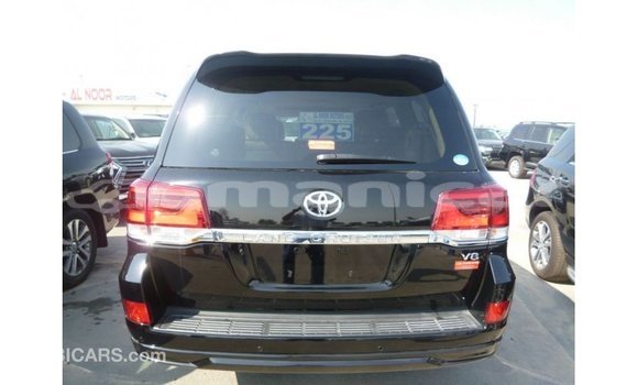 Buy Import Toyota Land Cruiser Black Car in Import - Dubai in Dhufar Buy Import Toyota Land Cruiser Black Car in Import - Dubai in Dhufar