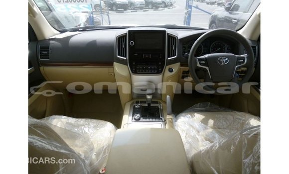 Buy Import Toyota Land Cruiser White Car in Import - Dubai in Dhufar Buy Import Toyota Land Cruiser White Car in Import - Dubai in Dhufar
