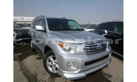 Buy Import Toyota Land Cruiser Other Car in Import - Dubai in Dhufar Buy Import Toyota Land Cruiser Other Car in Import - Dubai in Dhufar