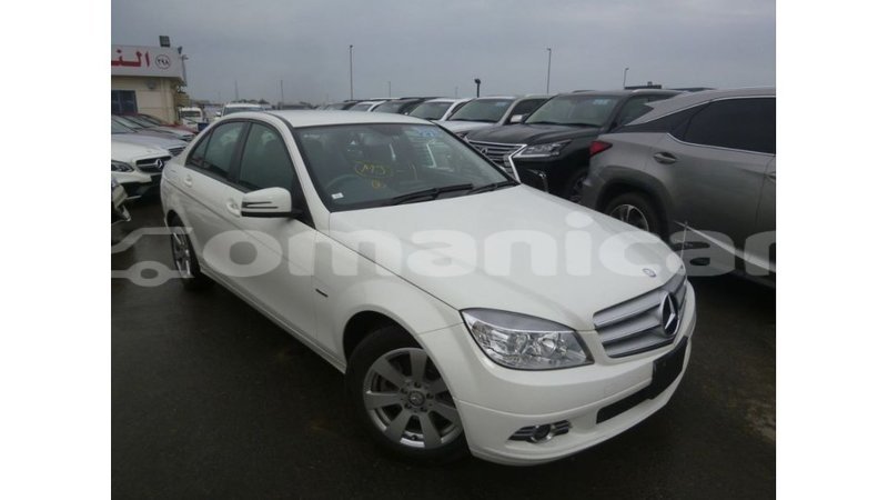 Big with watermark mercedes benz 200 dhufar import dubai 3012