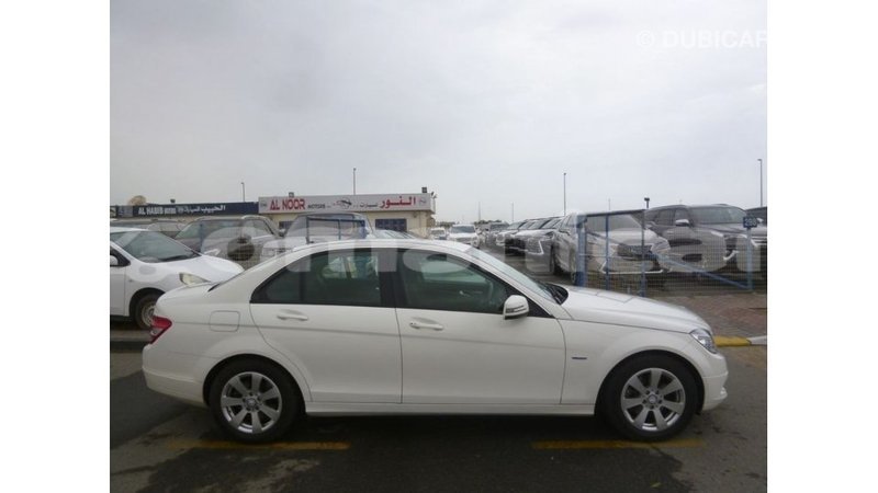 Big with watermark mercedes benz 200 dhufar import dubai 3012