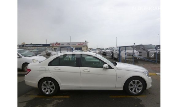 Buy Import Mercedes-Benz 200 White Car in Import - Dubai in Dhufar Buy Import Mercedes-Benz 200 White Car in Import - Dubai in Dhufar