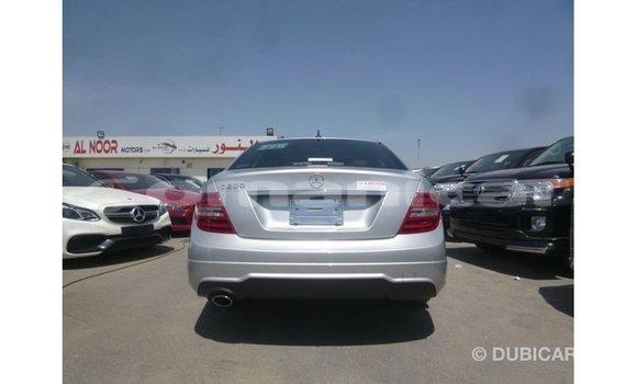 Buy Import Mercedes-Benz 200 Other Car in Import - Dubai in Dhufar Buy Import Mercedes-Benz 200 Other Car in Import - Dubai in Dhufar