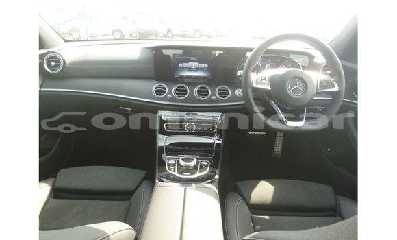 Buy Import Mercedes-Benz 190 Black Car in Import - Dubai in Dhufar Buy Import Mercedes-Benz 190 Black Car in Import - Dubai in Dhufar