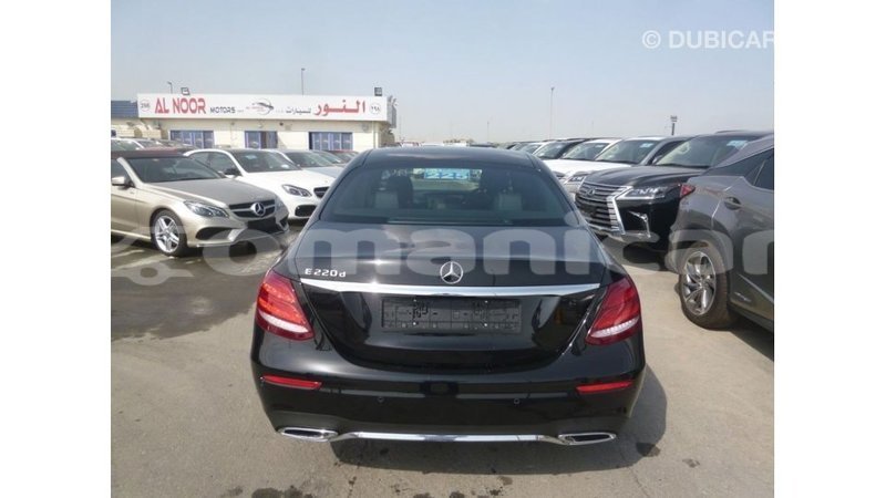Big with watermark mercedes benz 190 dhufar import dubai 3015