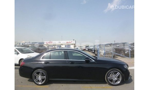 Buy Import Mercedes-Benz 190 Black Car in Import - Dubai in Dhufar Buy Import Mercedes-Benz 190 Black Car in Import - Dubai in Dhufar