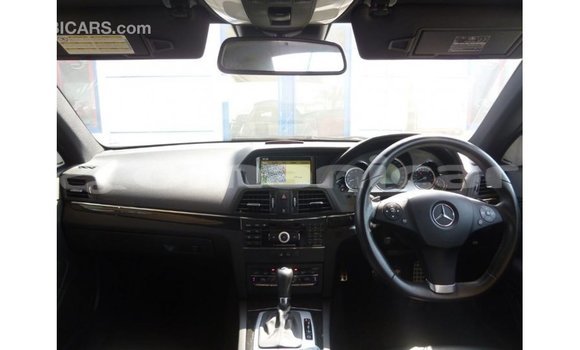 Buy Import Mercedes-Benz 190 Other Car in Import - Dubai in Dhufar Buy Import Mercedes-Benz 190 Other Car in Import - Dubai in Dhufar