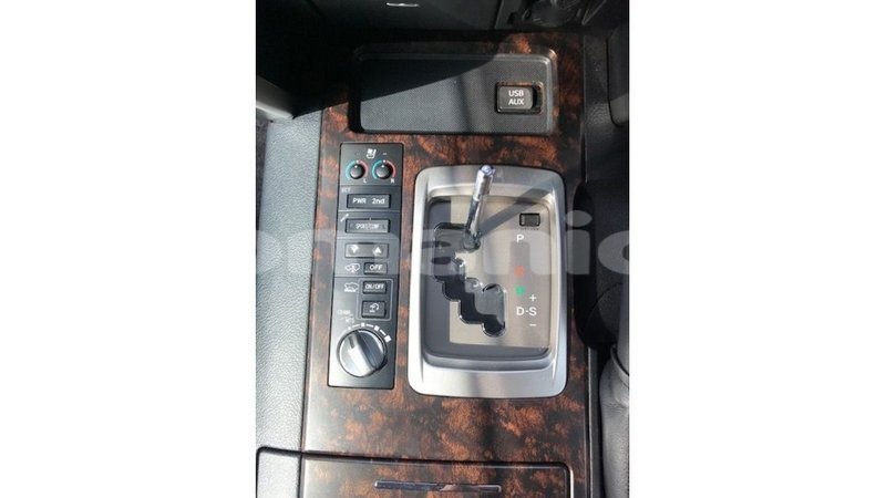 Big with watermark toyota land cruiser dhufar import dubai 3018