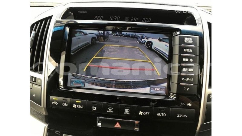 Big with watermark toyota land cruiser dhufar import dubai 3018