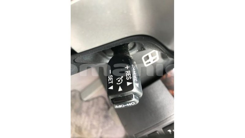 Big with watermark toyota land cruiser dhufar import dubai 3018