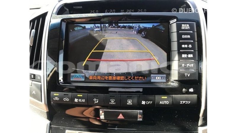 Big with watermark toyota land cruiser dhufar import dubai 3020