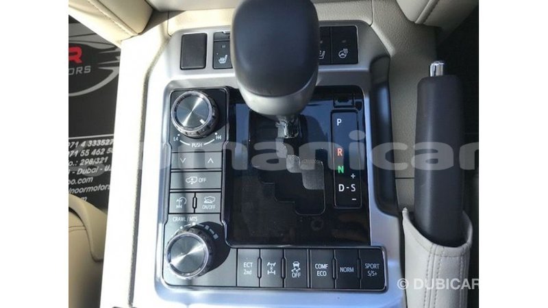 Big with watermark toyota land cruiser dhufar import dubai 3021