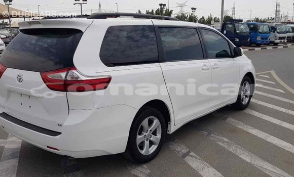 Buy Import Toyota Sienna White Car in Import - Dubai in Dhufar Buy Import Toyota Sienna White Car in Import - Dubai in Dhufar