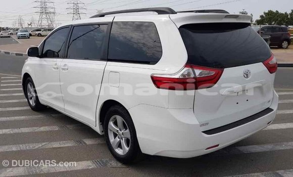 Buy Import Toyota Sienna White Car in Import - Dubai in Dhufar Buy Import Toyota Sienna White Car in Import - Dubai in Dhufar
