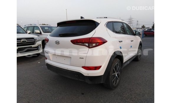 Buy Import Hyundai Tucson White Car in Import - Dubai in Dhufar Buy Import Hyundai Tucson White Car in Import - Dubai in Dhufar