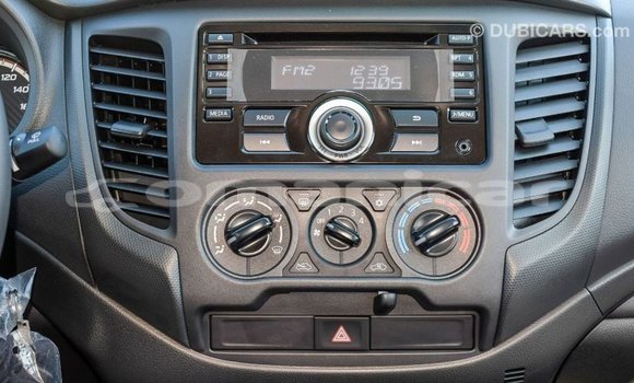 Buy Import Mitsubishi L200 White Car in Import - Dubai in Dhufar Buy Import Mitsubishi L200 White Car in Import - Dubai in Dhufar