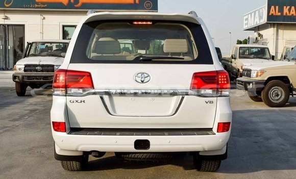 Buy Import Toyota Land Cruiser White Car in Import - Dubai in Dhufar Buy Import Toyota Land Cruiser White Car in Import - Dubai in Dhufar