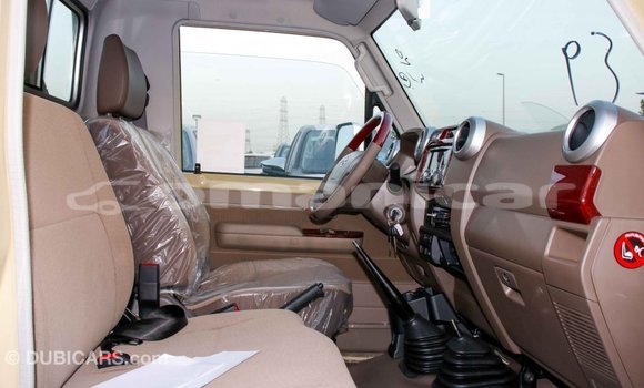 Buy Import Toyota Land Cruiser Beige Car in Import - Dubai in Dhufar Buy Import Toyota Land Cruiser Beige Car in Import - Dubai in Dhufar