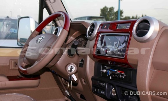 Buy Import Toyota Land Cruiser Beige Car in Import - Dubai in Dhufar Buy Import Toyota Land Cruiser Beige Car in Import - Dubai in Dhufar