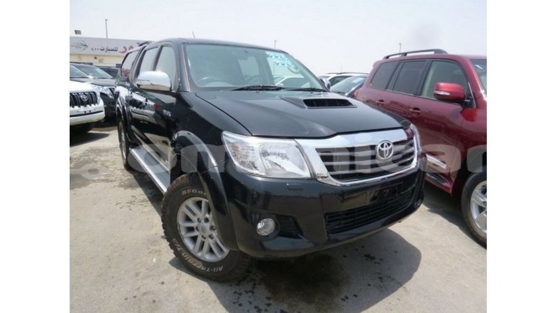 Big with watermark toyota hilux dhufar import dubai 3040