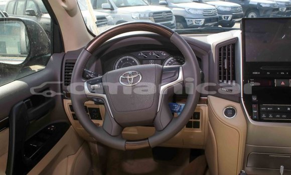 Buy Import Toyota Land Cruiser Black Car in Import - Dubai in Dhufar Buy Import Toyota Land Cruiser Black Car in Import - Dubai in Dhufar
