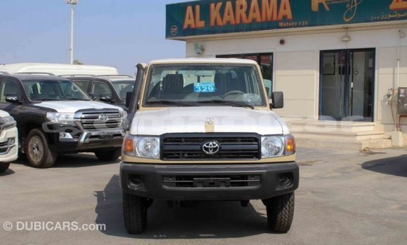 Buy Import Toyota Land Cruiser Beige Car in Import - Dubai in Dhufar Buy Import Toyota Land Cruiser Beige Car in Import - Dubai in Dhufar