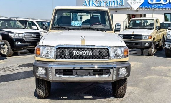 Buy Import Toyota Land Cruiser Beige Car in Import - Dubai in Dhufar Buy Import Toyota Land Cruiser Beige Car in Import - Dubai in Dhufar