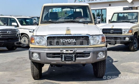 Buy Import Toyota Land Cruiser Beige Car in Import - Dubai in Dhufar Buy Import Toyota Land Cruiser Beige Car in Import - Dubai in Dhufar