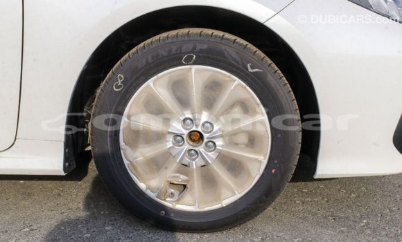 Buy Import Toyota Corolla White Car in Import - Dubai in Dhufar Buy Import Toyota Corolla White Car in Import - Dubai in Dhufar