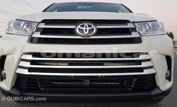 Buy Import Toyota Highlander White Car in Import - Dubai in Dhufar Buy Import Toyota Highlander White Car in Import - Dubai in Dhufar