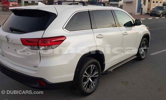 Buy Import Toyota Highlander White Car in Import - Dubai in Dhufar Buy Import Toyota Highlander White Car in Import - Dubai in Dhufar