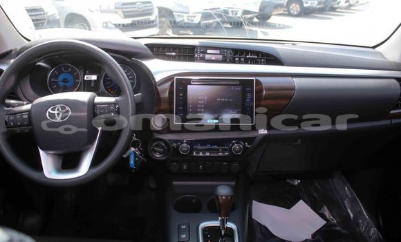 Buy Import Toyota Hilux White Car in Import - Dubai in Dhufar Buy Import Toyota Hilux White Car in Import - Dubai in Dhufar