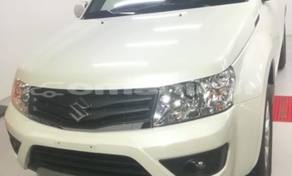 Buy Used Suzuki Grand Vitara White Car in Muscat in Masqat Buy Used Suzuki Grand Vitara White Car in Muscat in Masqat