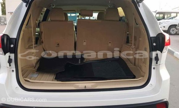 Buy Import Toyota Highlander White Car in Import - Dubai in Dhufar Buy Import Toyota Highlander White Car in Import - Dubai in Dhufar