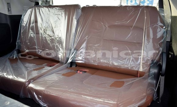 Buy Import Toyota Land Cruiser Black Car in Import - Dubai in Dhufar Buy Import Toyota Land Cruiser Black Car in Import - Dubai in Dhufar