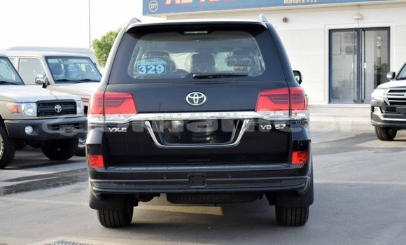 Buy Import Toyota Land Cruiser Black Car in Import - Dubai in Dhufar Buy Import Toyota Land Cruiser Black Car in Import - Dubai in Dhufar