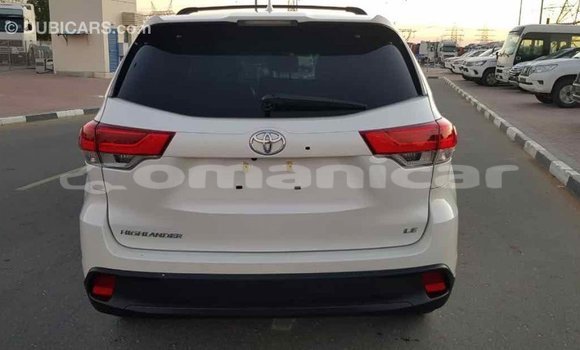 Buy Import Toyota Highlander White Car in Import - Dubai in Dhufar Buy Import Toyota Highlander White Car in Import - Dubai in Dhufar