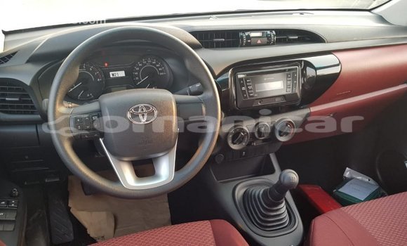 Buy Import Toyota Hilux White Car in Import - Dubai in Dhufar Buy Import Toyota Hilux White Car in Import - Dubai in Dhufar