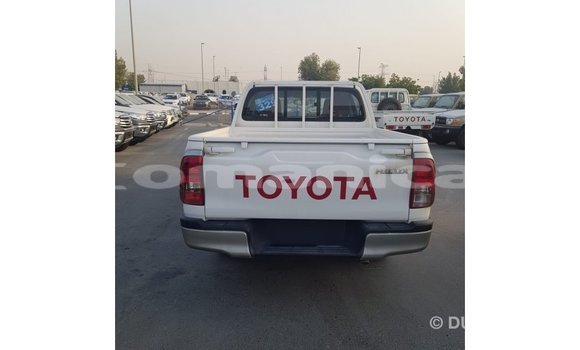 Buy Import Toyota Hilux White Car in Import - Dubai in Dhufar Buy Import Toyota Hilux White Car in Import - Dubai in Dhufar