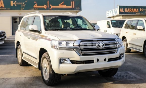 Buy Import Toyota Land Cruiser White Car in Import - Dubai in Dhufar Buy Import Toyota Land Cruiser White Car in Import - Dubai in Dhufar