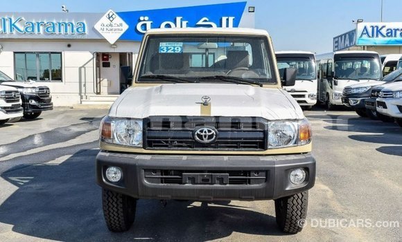 Buy Import Toyota Land Cruiser Beige Car in Import - Dubai in Dhufar Buy Import Toyota Land Cruiser Beige Car in Import - Dubai in Dhufar