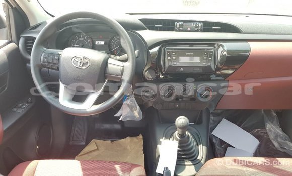 Buy Import Toyota Hilux White Car in Import - Dubai in Dhufar Buy Import Toyota Hilux White Car in Import - Dubai in Dhufar