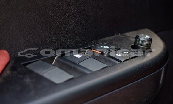 Buy Import Toyota Hilux White Car in Import - Dubai in Dhufar Buy Import Toyota Hilux White Car in Import - Dubai in Dhufar