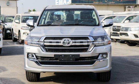 Buy Import Toyota Land Cruiser Other Car in Import - Dubai in Dhufar Buy Import Toyota Land Cruiser Other Car in Import - Dubai in Dhufar