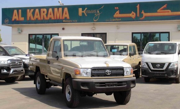 Buy Import Toyota Land Cruiser Beige Car in Import - Dubai in Dhufar Buy Import Toyota Land Cruiser Beige Car in Import - Dubai in Dhufar