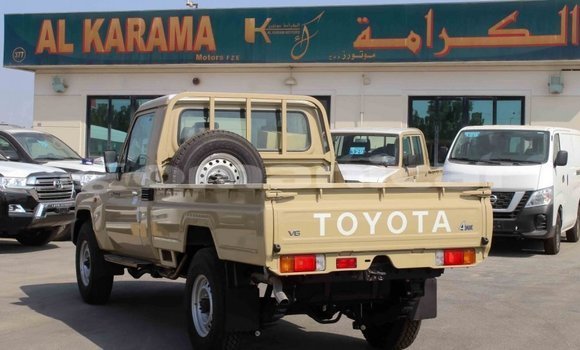 Buy Import Toyota Land Cruiser Beige Car in Import - Dubai in Dhufar Buy Import Toyota Land Cruiser Beige Car in Import - Dubai in Dhufar